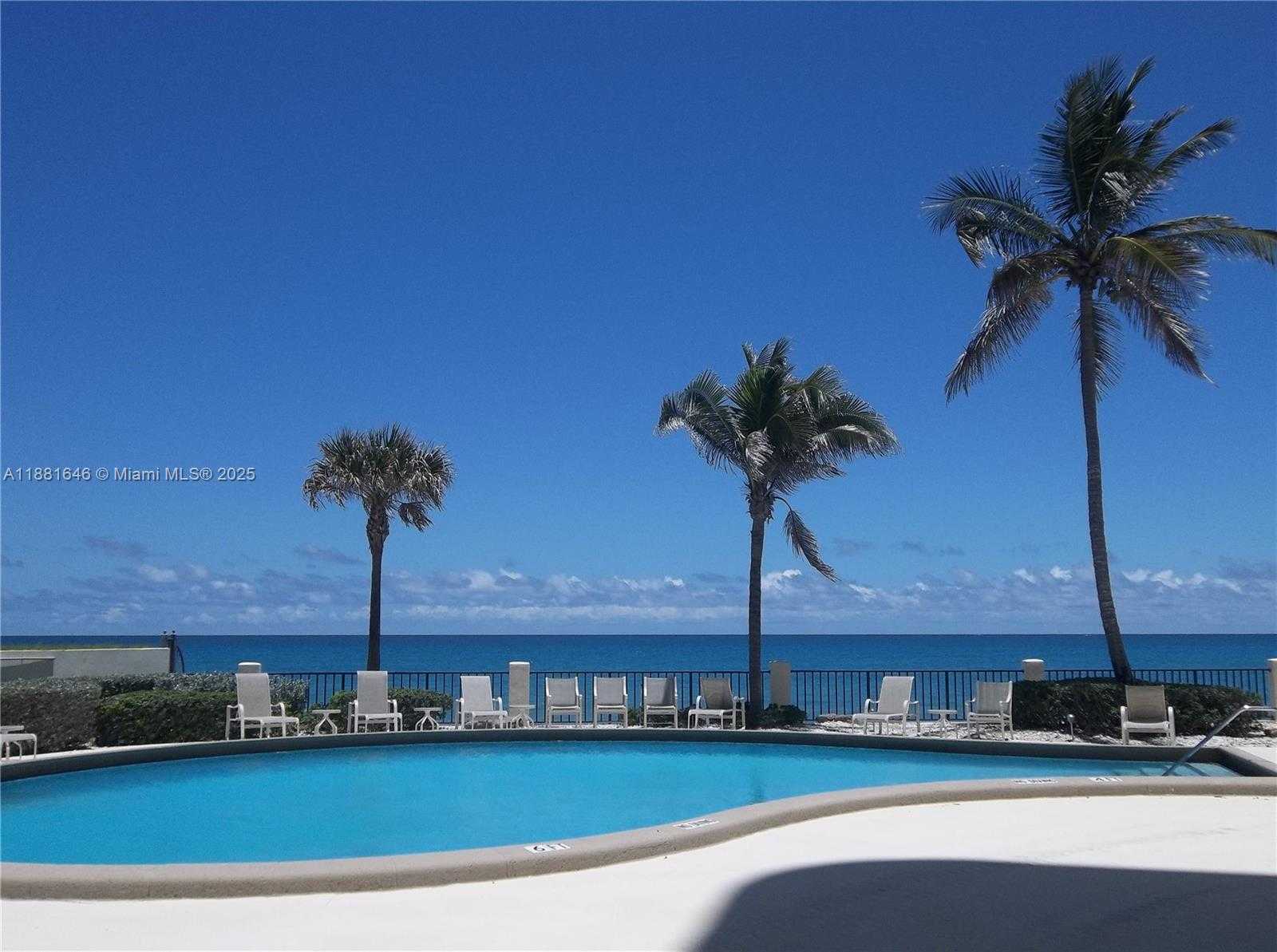 Small Image of 100 BEACH RD #204, Tequesta Number 27