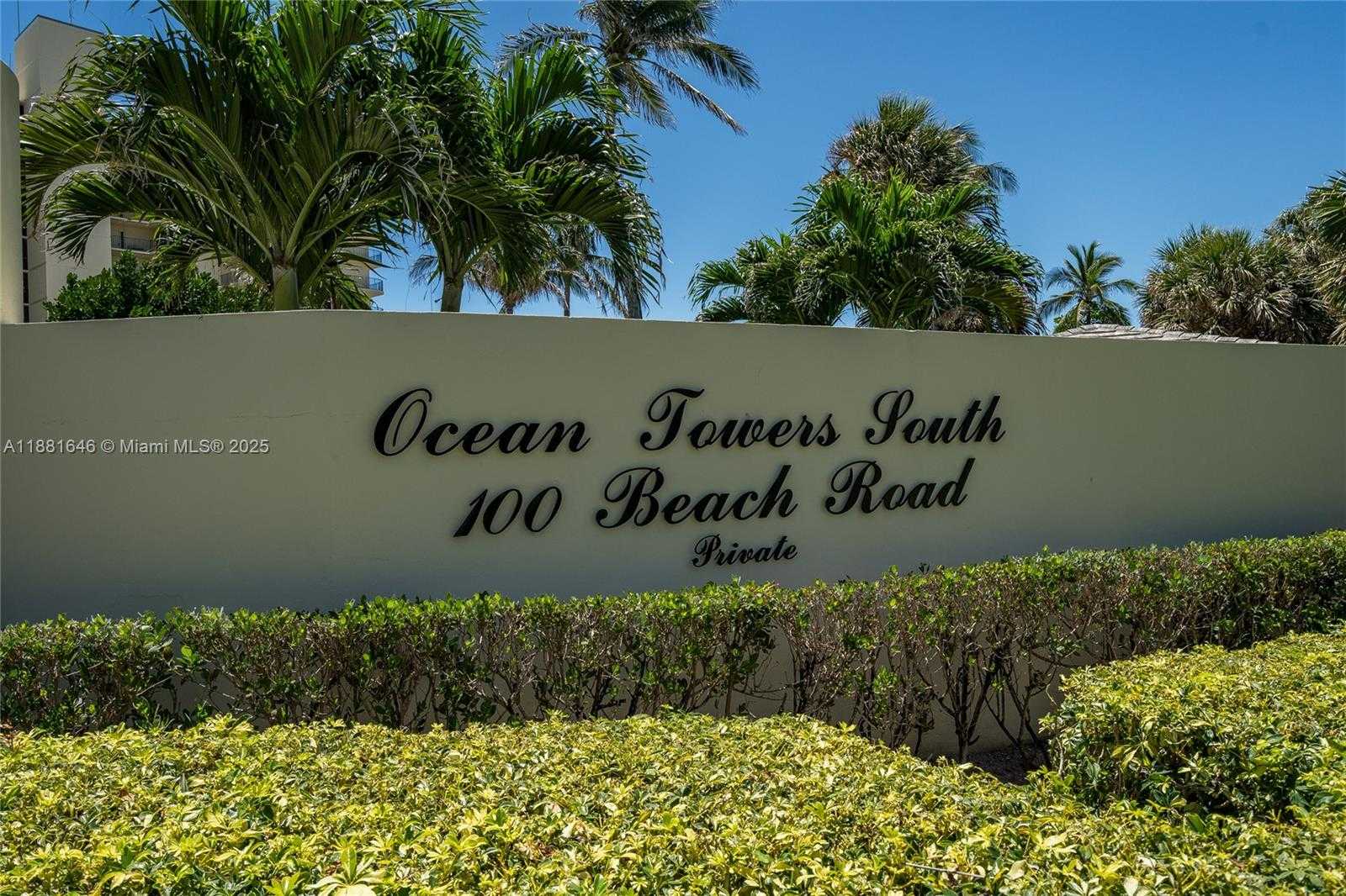 Small Image of 100 BEACH RD #204, Tequesta Number 3