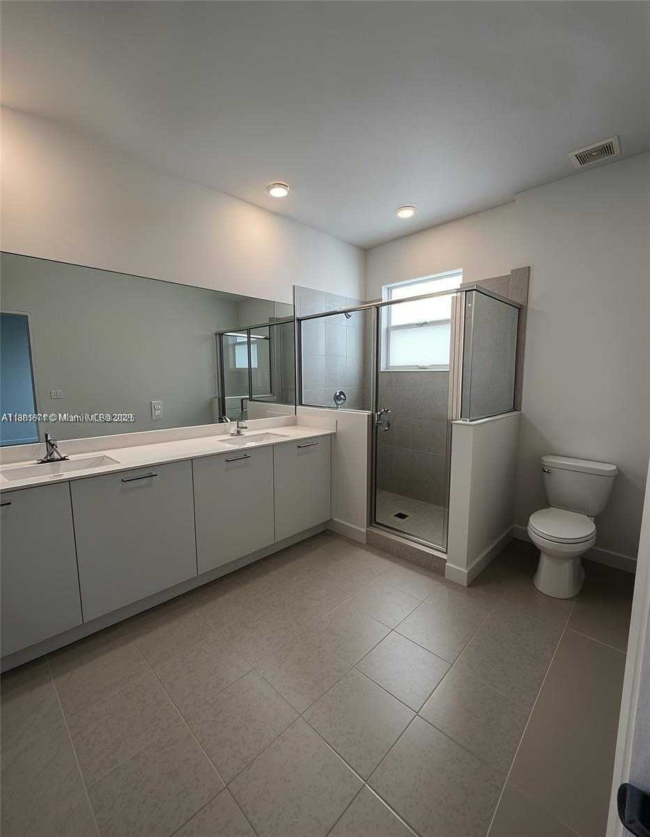Small Image of 12727 NORTH WEST 23RD PL, Miami Number 11