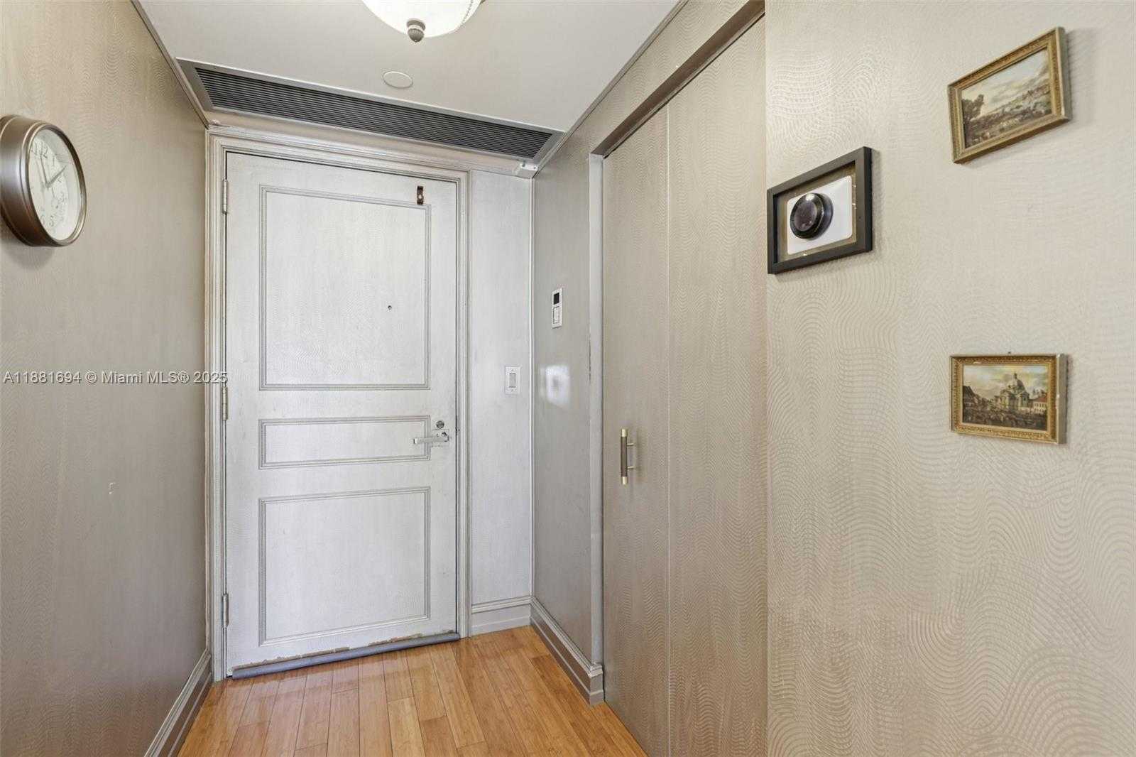 Small Image of 20191 EAST COUNTRY CLUB DR #1102, Aventura Number 3