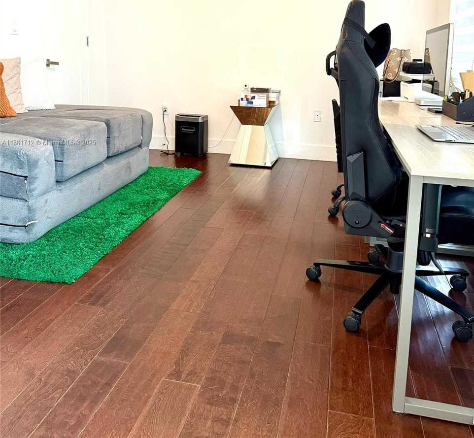 Small Image of 9165 NORTH WEST 33RD ST, Doral Number 17