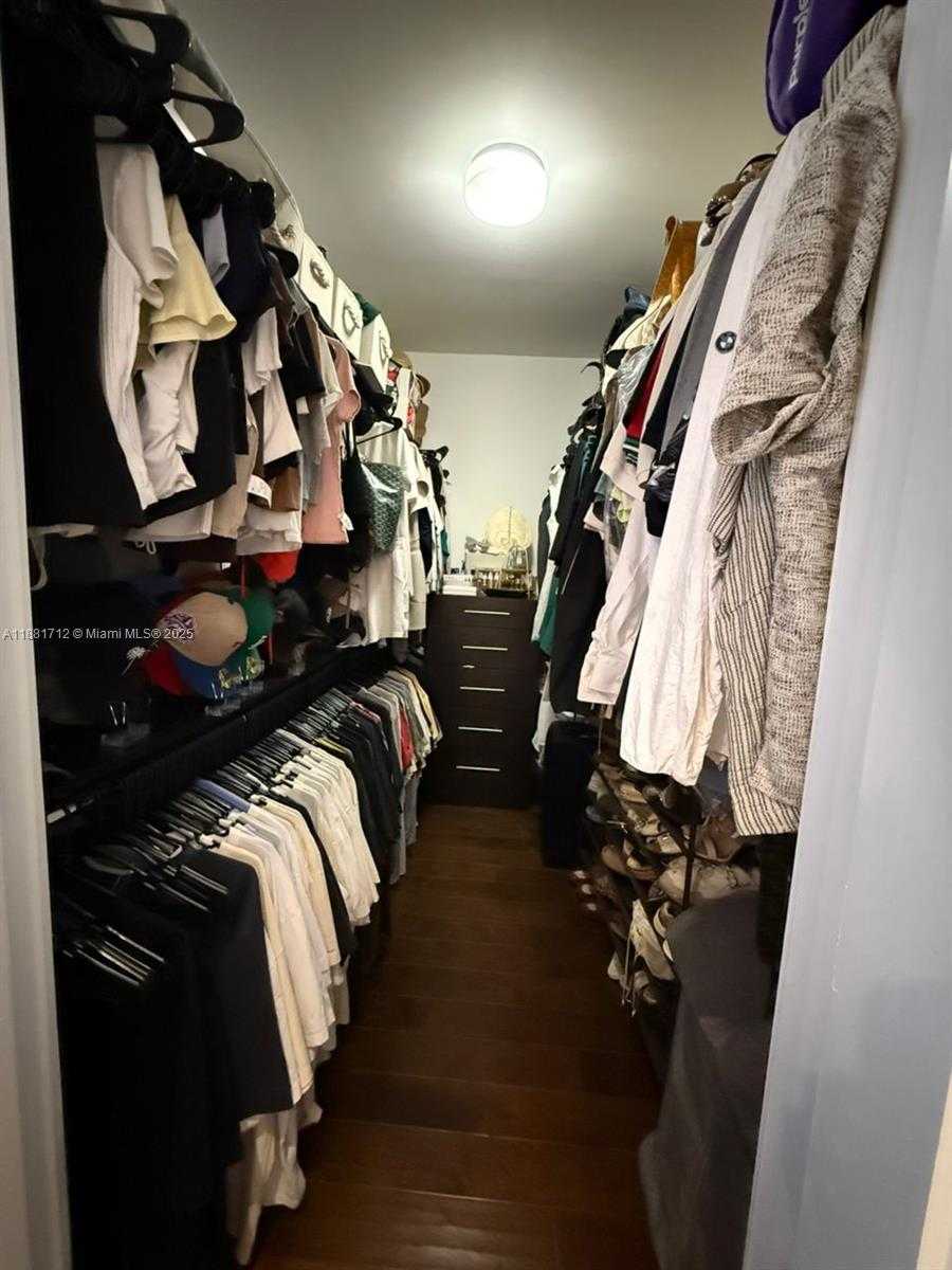 Small Image of 9165 NORTH WEST 33RD ST, Doral Number 43