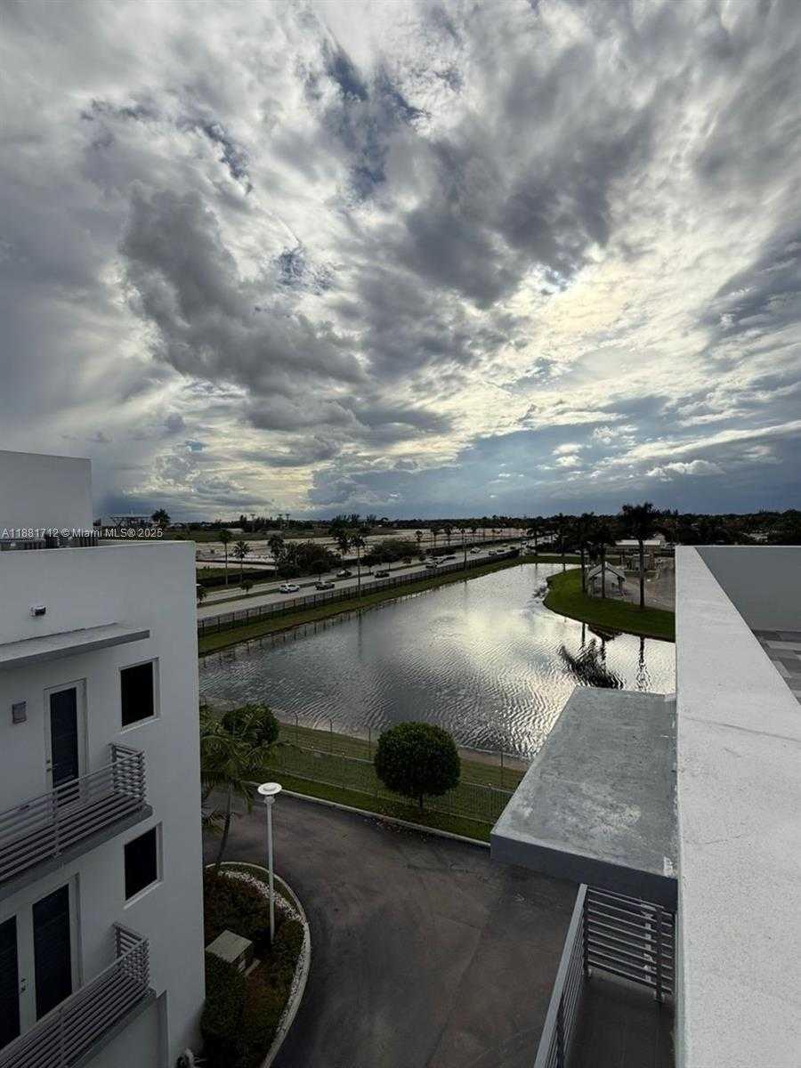 Small Image of 9165 NORTH WEST 33RD ST, Doral Number 45