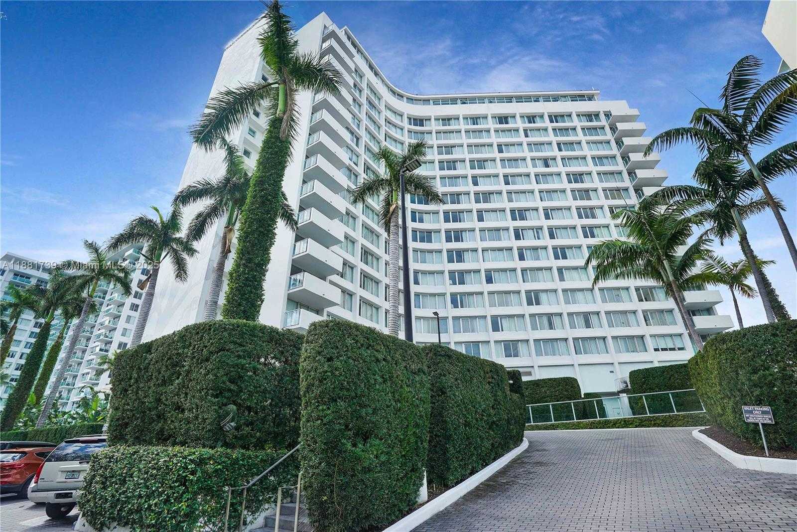 Small Image of 1100 WEST AVE #1115, Miami Beach Number 2