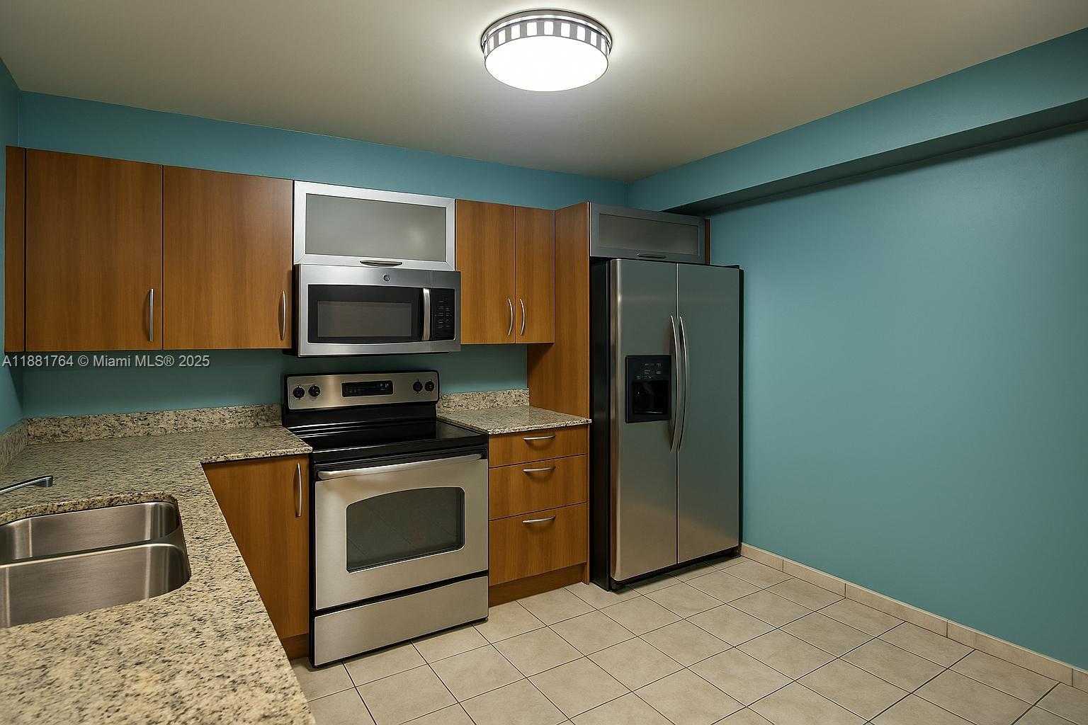 Small Image of 1621 COLLINS AVE #701, Miami Beach Number 15