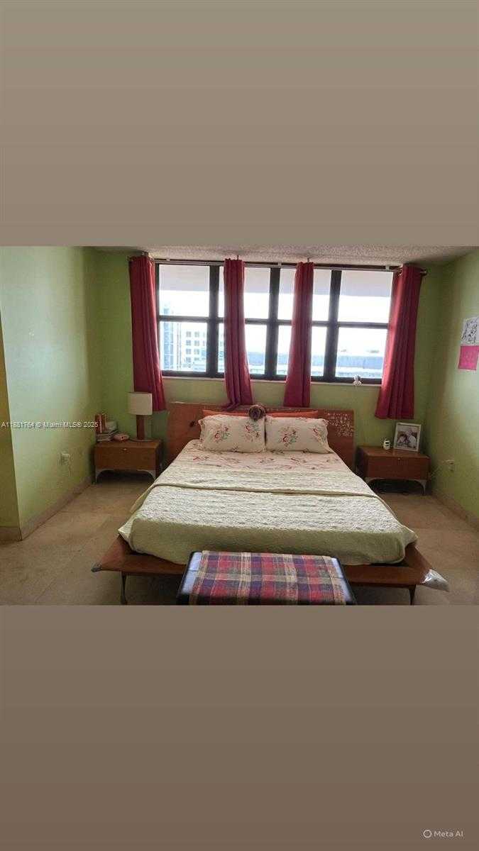 Small Image of 1621 COLLINS AVE #701, Miami Beach Number 20