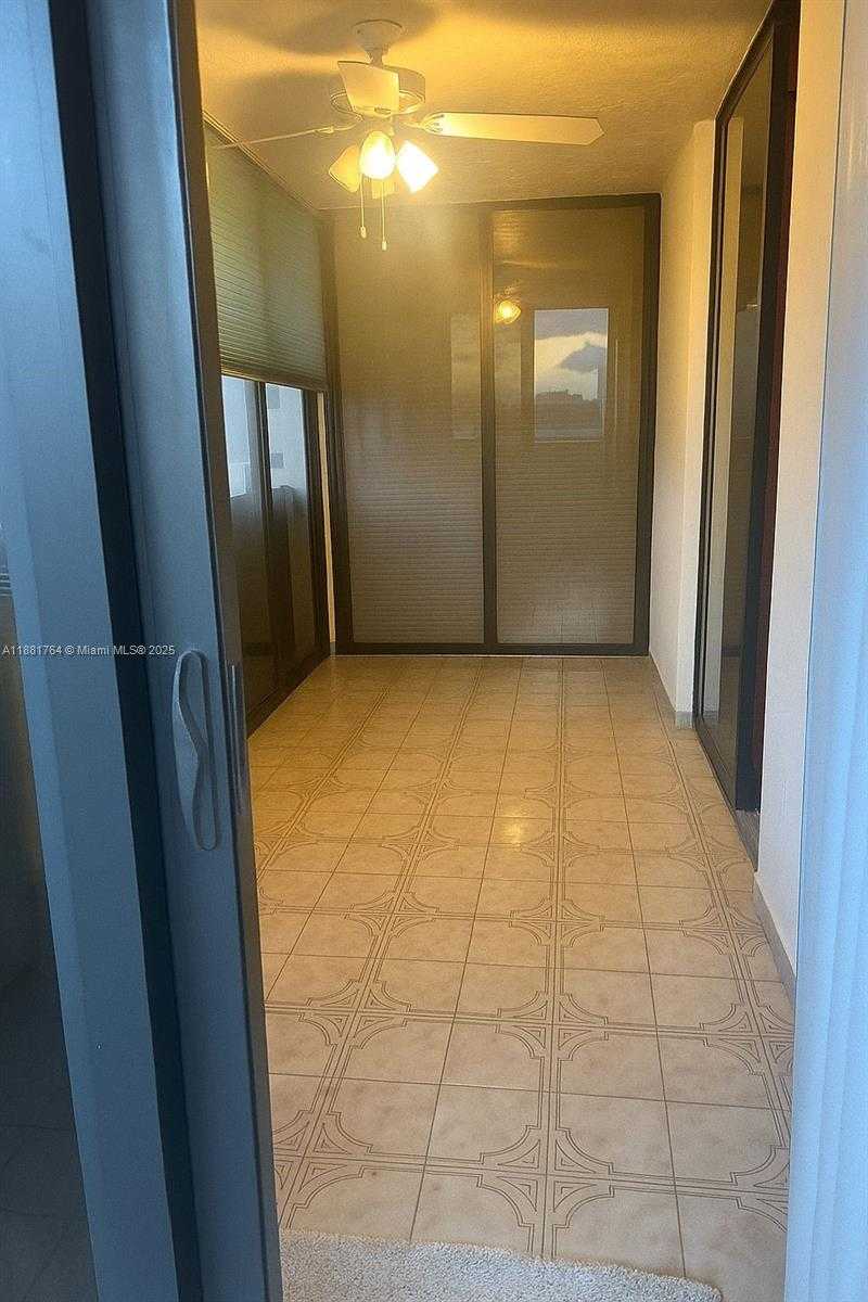 Small Image of 1621 COLLINS AVE #701, Miami Beach Number 22