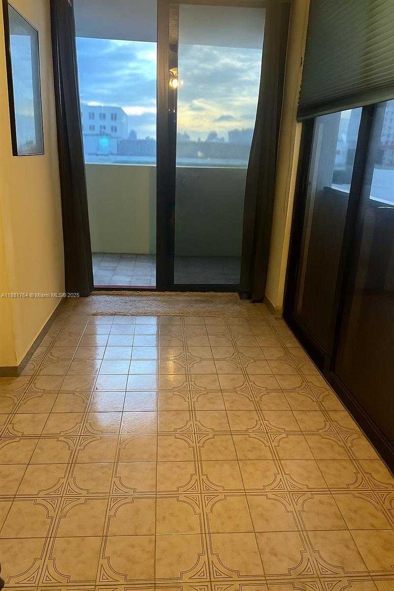 Small Image of 1621 COLLINS AVE #701, Miami Beach Number 23