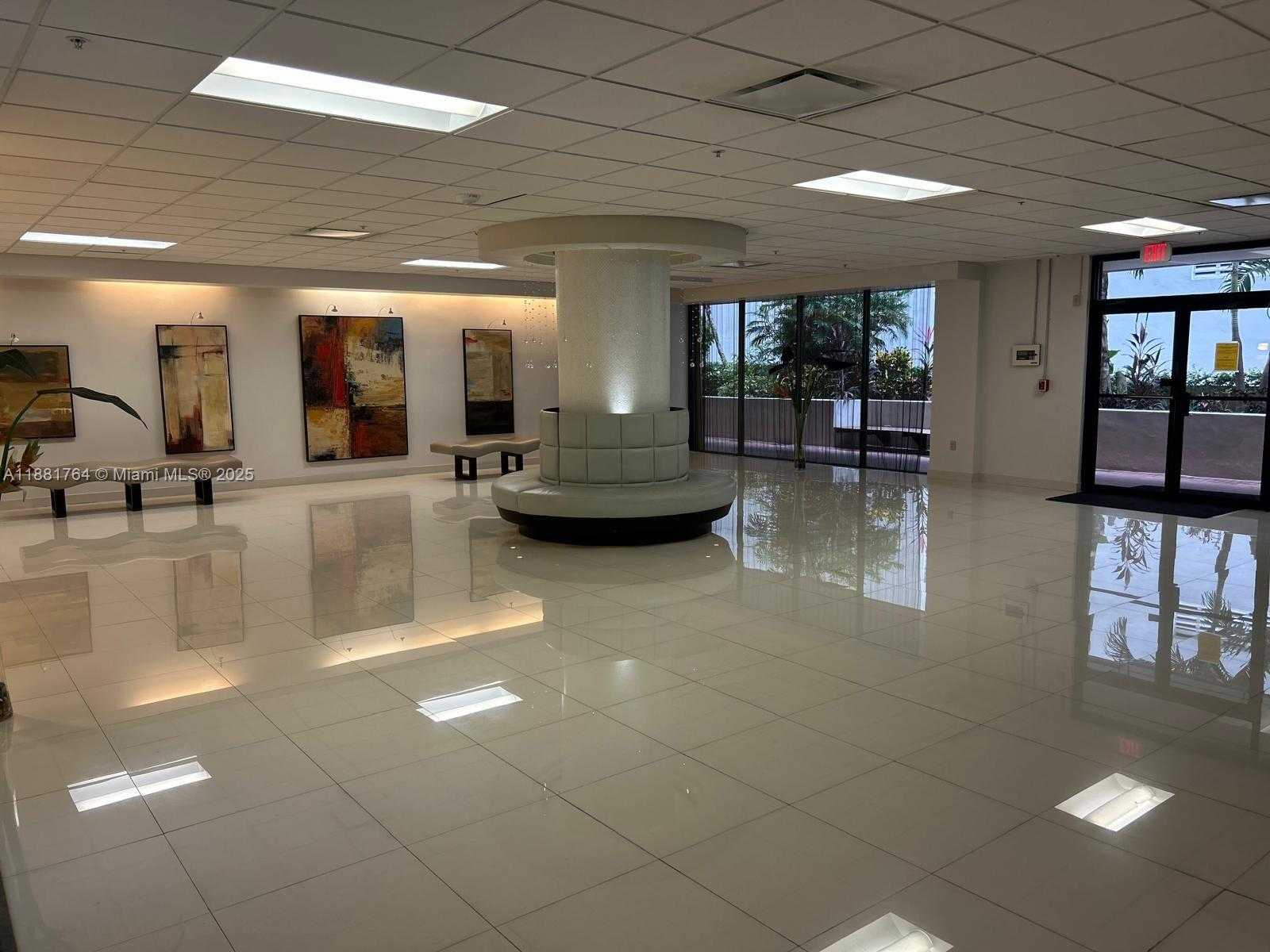 Small Image of 1621 COLLINS AVE #701, Miami Beach Number 7