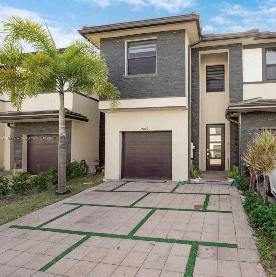 Small Image of 15809 NORTH WEST 91ST CT, Miami Lakes Number 1