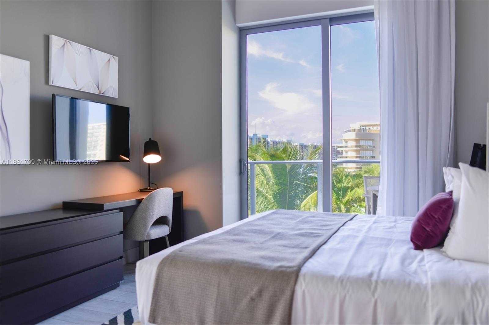 Small Image of 4010 SOUTH OCEAN DR #R302, Hollywood Number 11