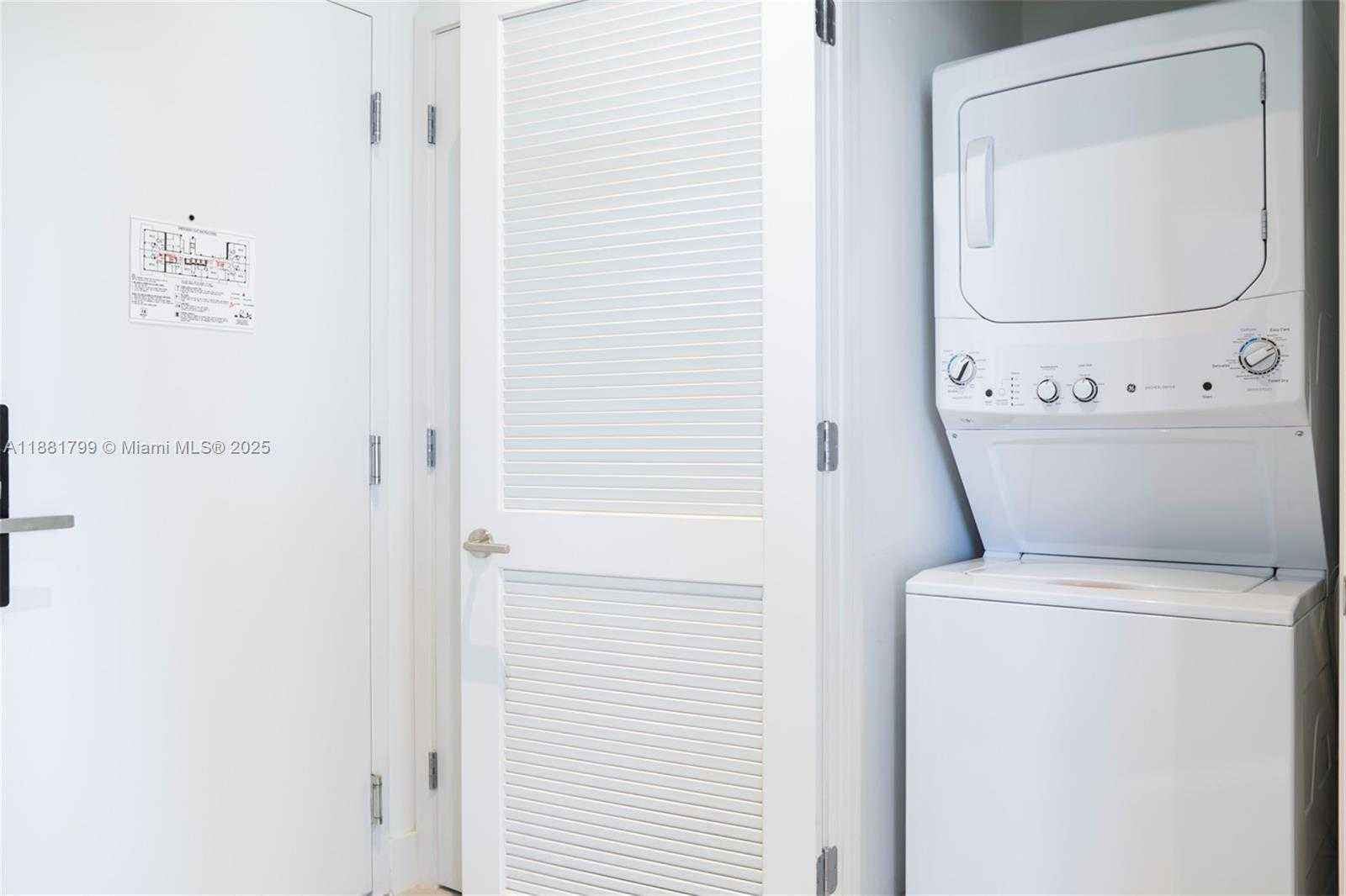 Small Image of 4010 SOUTH OCEAN DR #R302, Hollywood Number 34