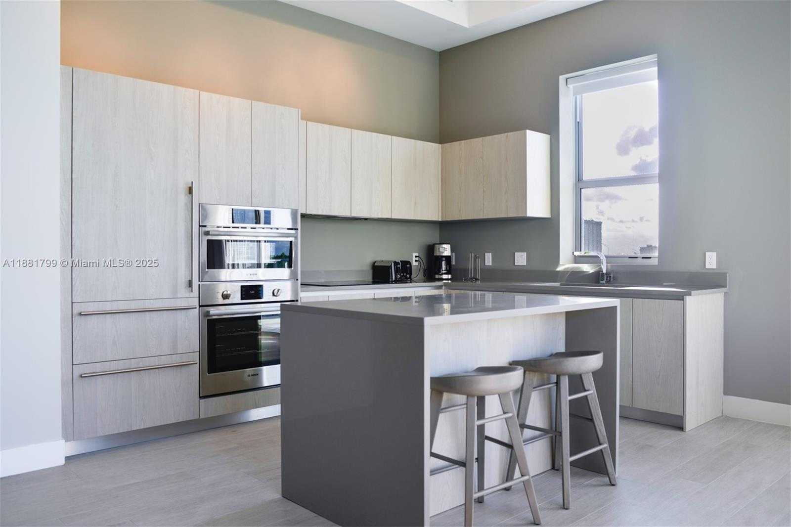 Small Image of 4010 SOUTH OCEAN DR #R302, Hollywood Number 7