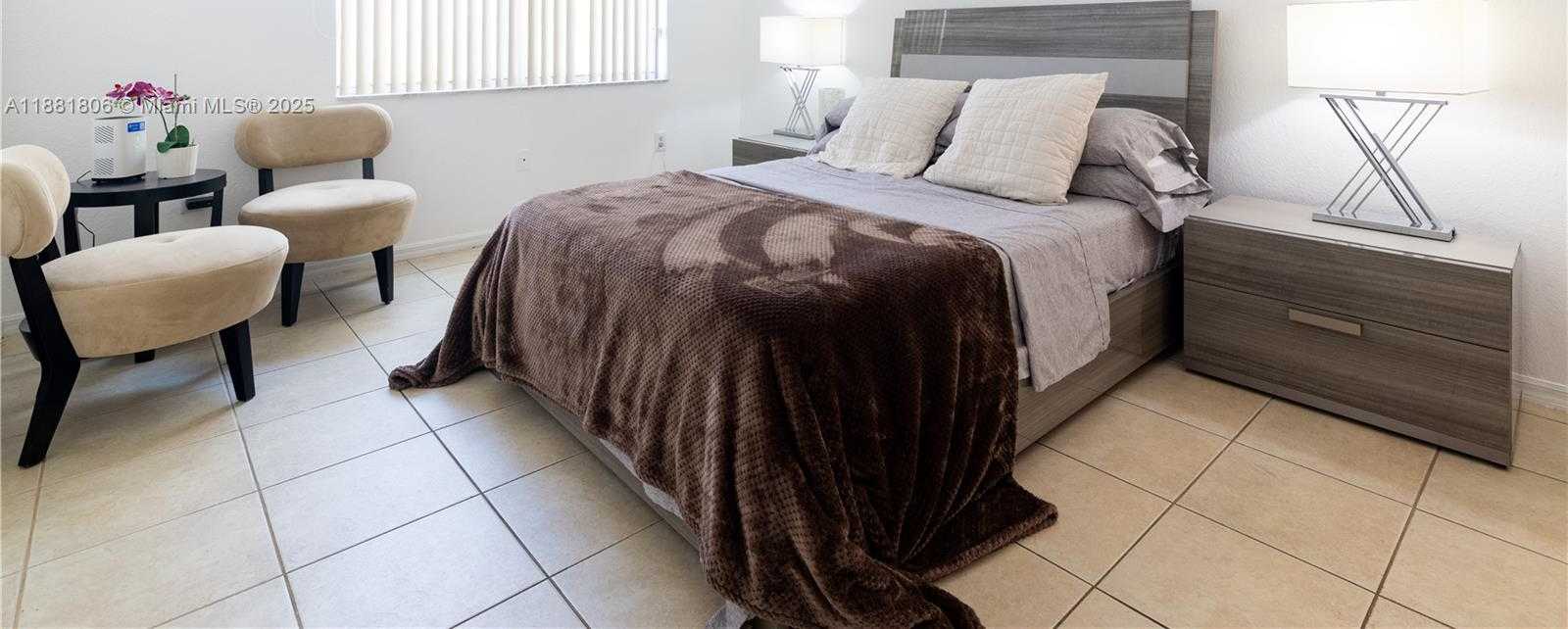 Imagen de Pequeño Objeto