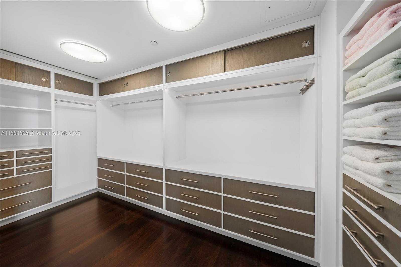 Small Image of 1643 BRICKELL AVE #4102, Miami Number 24
