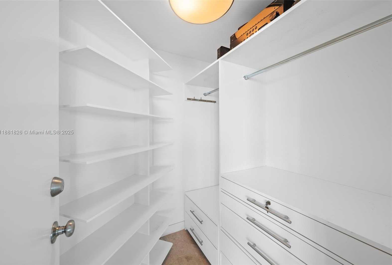 Small Image of 1643 BRICKELL AVE #4102, Miami Number 36