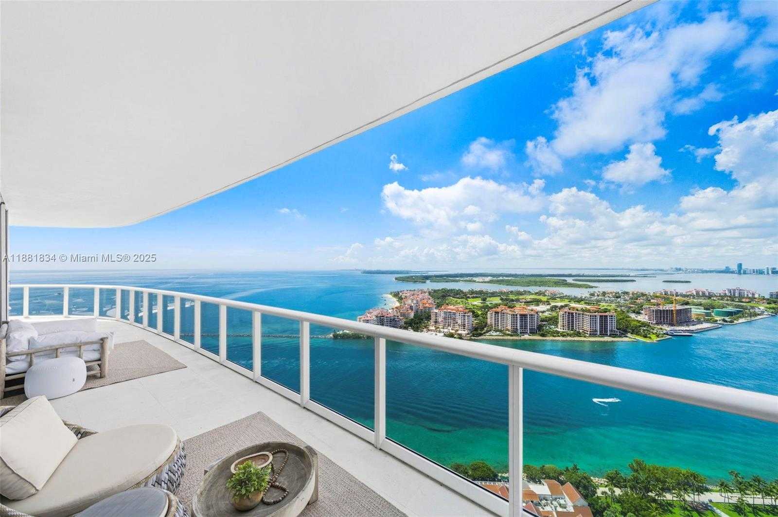 Small Image of 100 SOUTH POINTE DR #3803, Miami Beach Number 11