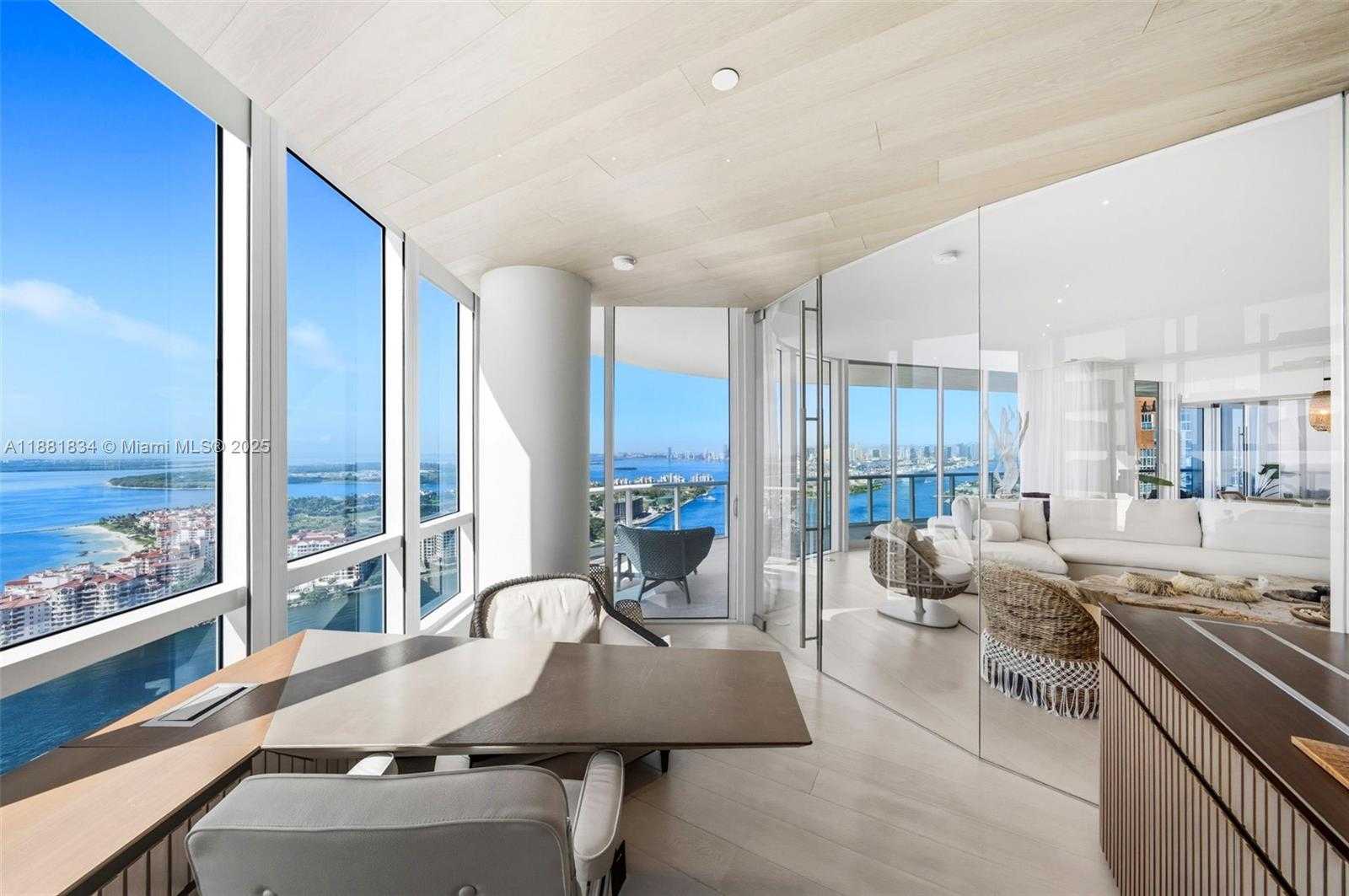 Small Image of 100 SOUTH POINTE DR #3803, Miami Beach Number 16