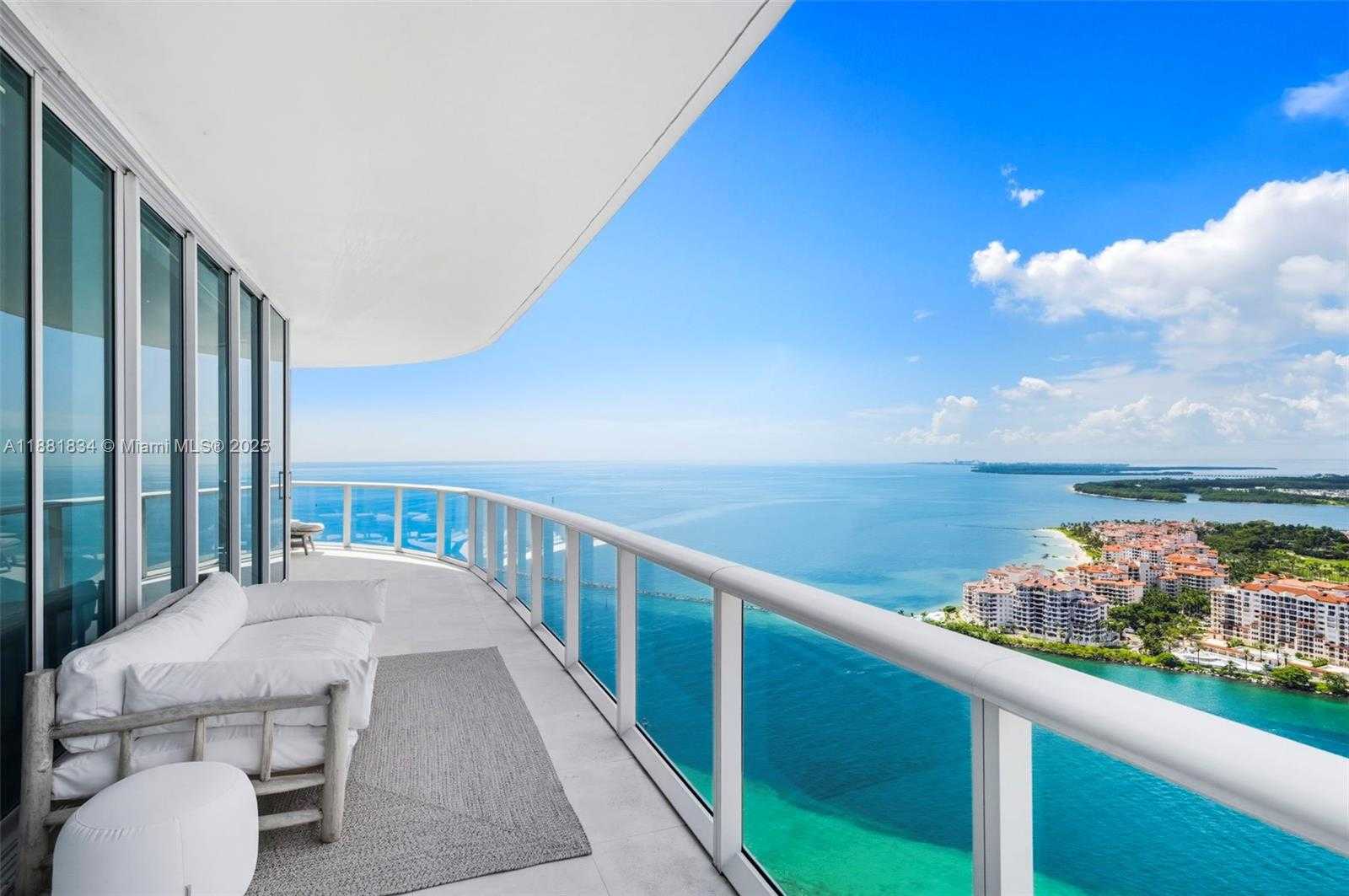 Small Image of 100 SOUTH POINTE DR #3803, Miami Beach Number 28