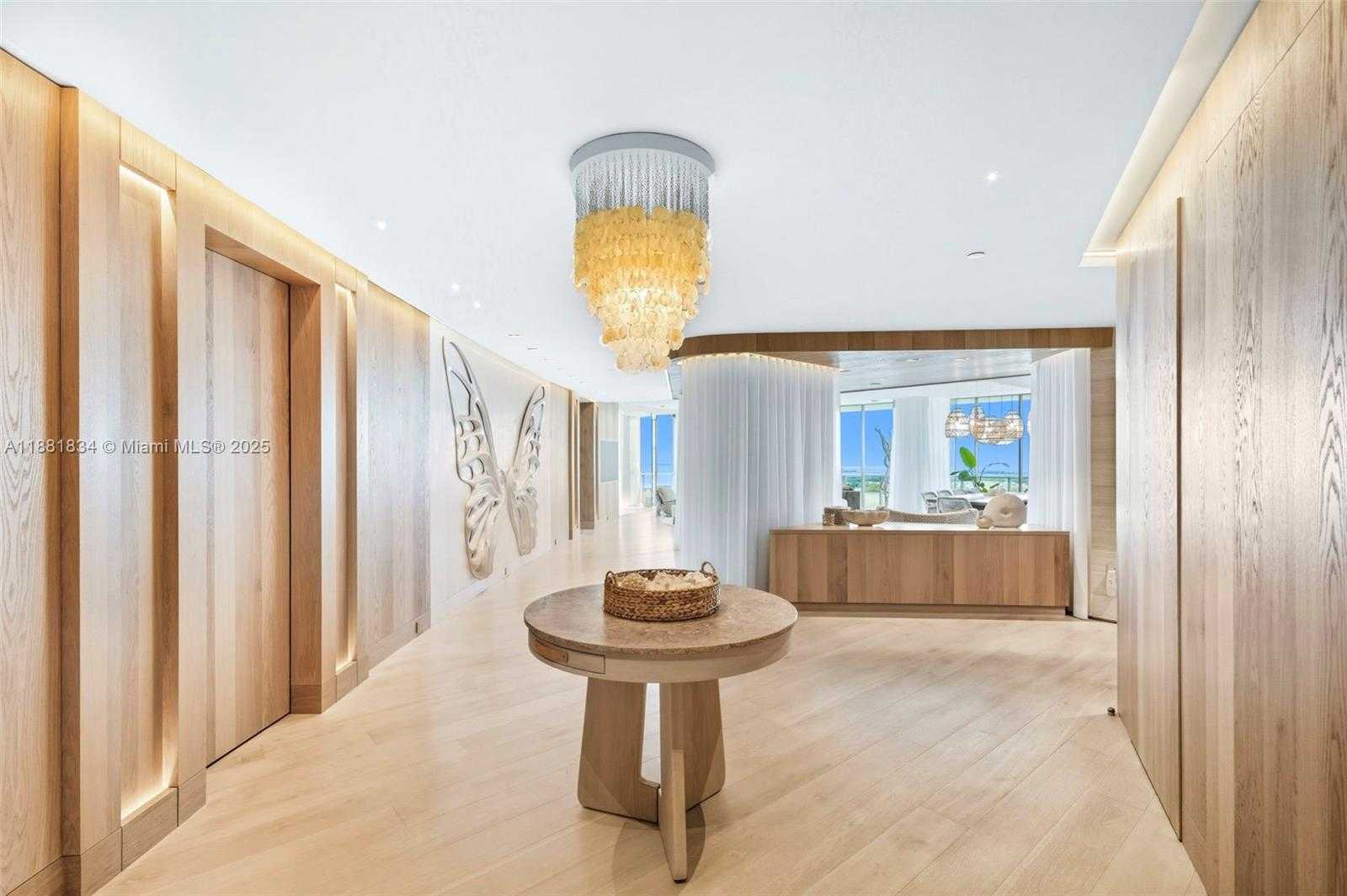 Small Image of 100 SOUTH POINTE DR #3803, Miami Beach Number 4