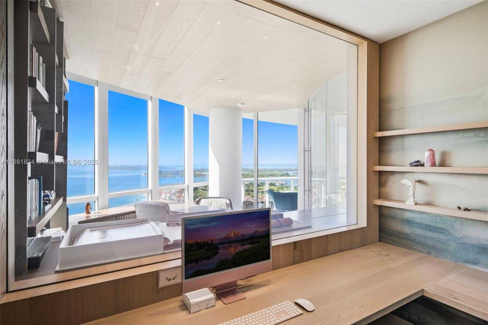 Small Image of 100 SOUTH POINTE DR #3803, Miami Beach Number 42