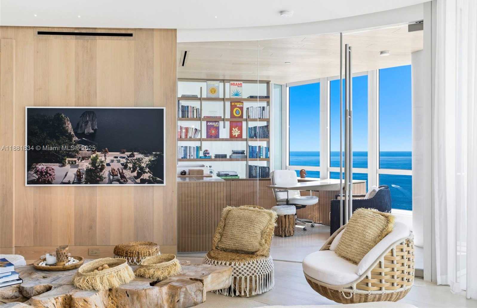 Small Image of 100 SOUTH POINTE DR #3803, Miami Beach Number 54