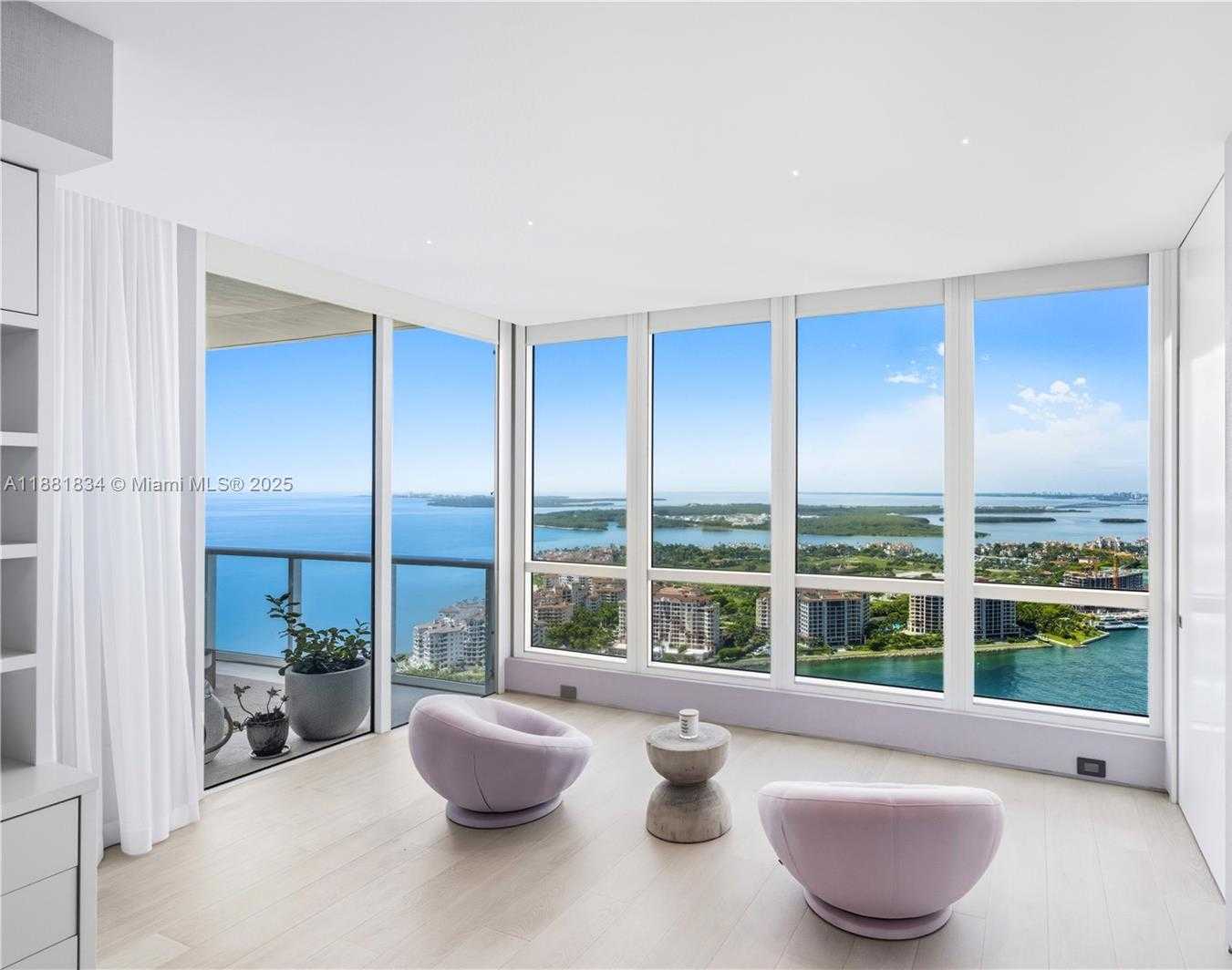Small Image of 100 SOUTH POINTE DR #3803, Miami Beach Number 57