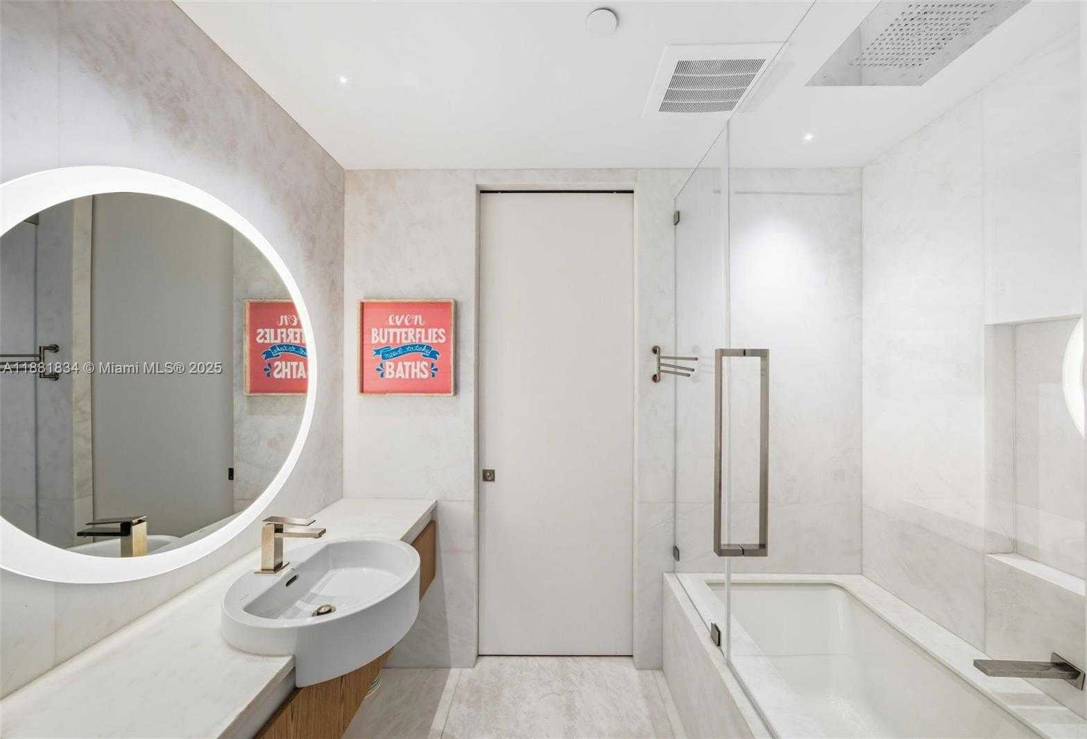 Small Image of 100 SOUTH POINTE DR #3803, Miami Beach Number 61