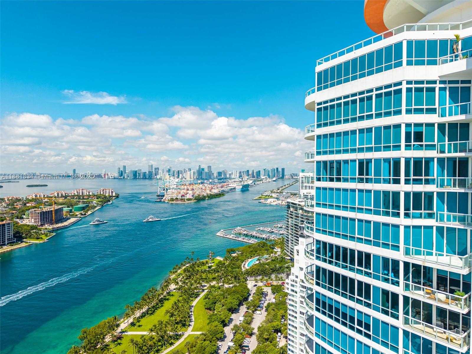 Small Image of 100 SOUTH POINTE DR #3803, Miami Beach Number 77