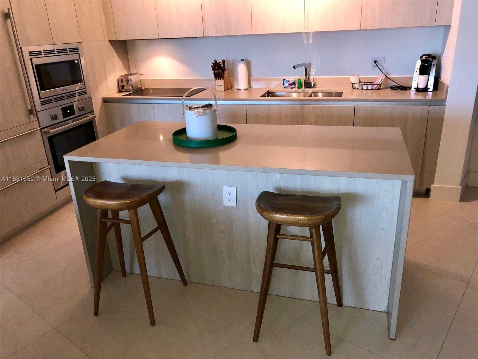 Small Image of 4111 SOUTH OCEAN DR #2910, Hollywood Number 9
