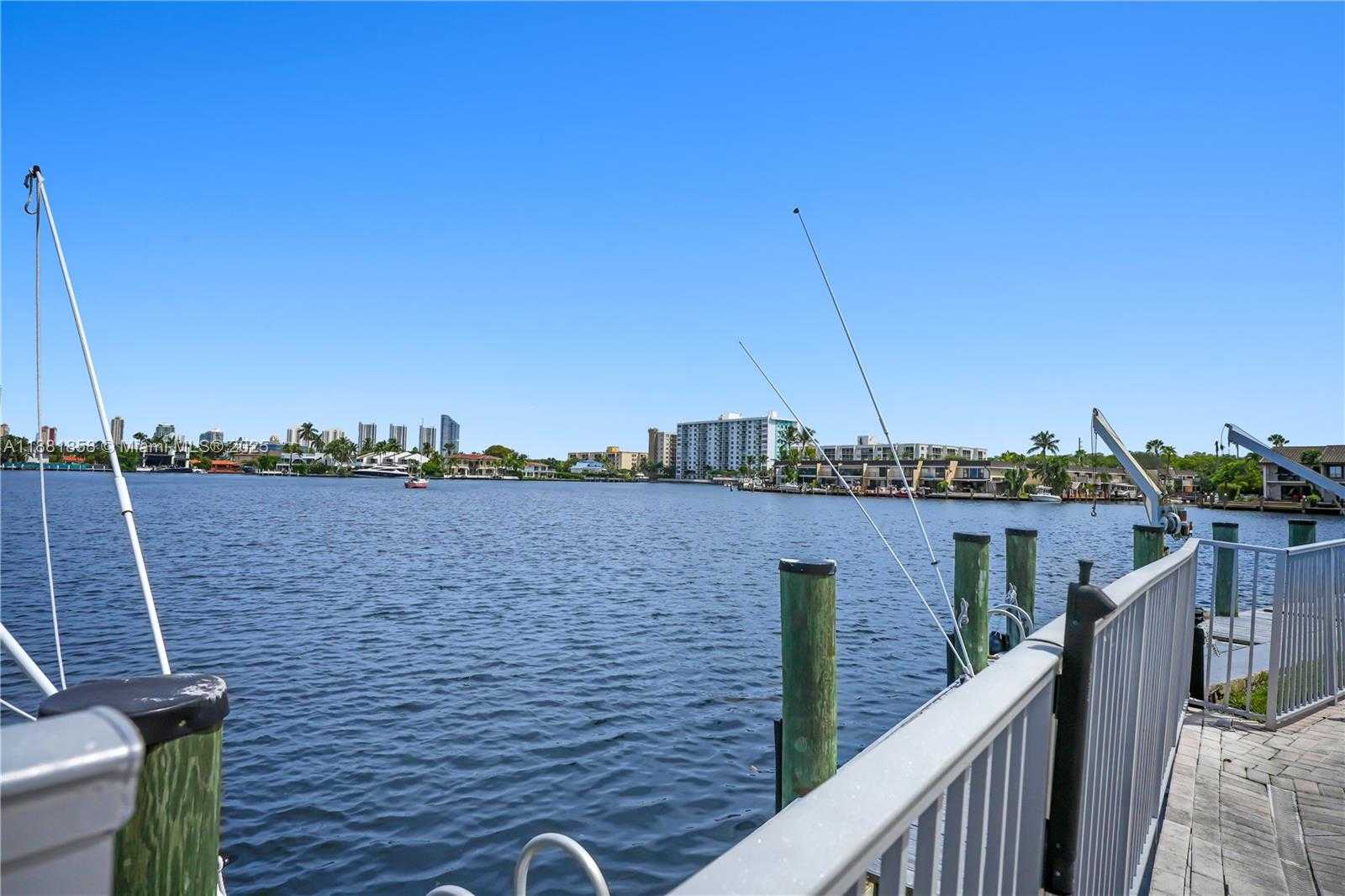 Small Image of 16558 NORTH EAST 26TH AVE #2A, North Miami Beach Number 30