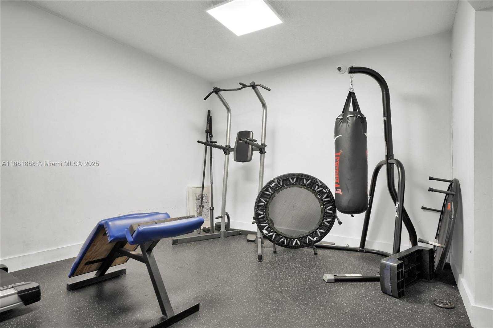 Small Image of 16558 NORTH EAST 26TH AVE #2A, North Miami Beach Number 31