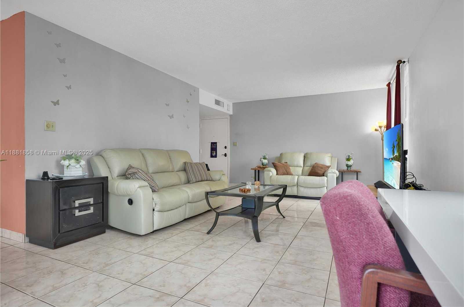 Small Image of 16558 NORTH EAST 26TH AVE #2A, North Miami Beach Number 4
