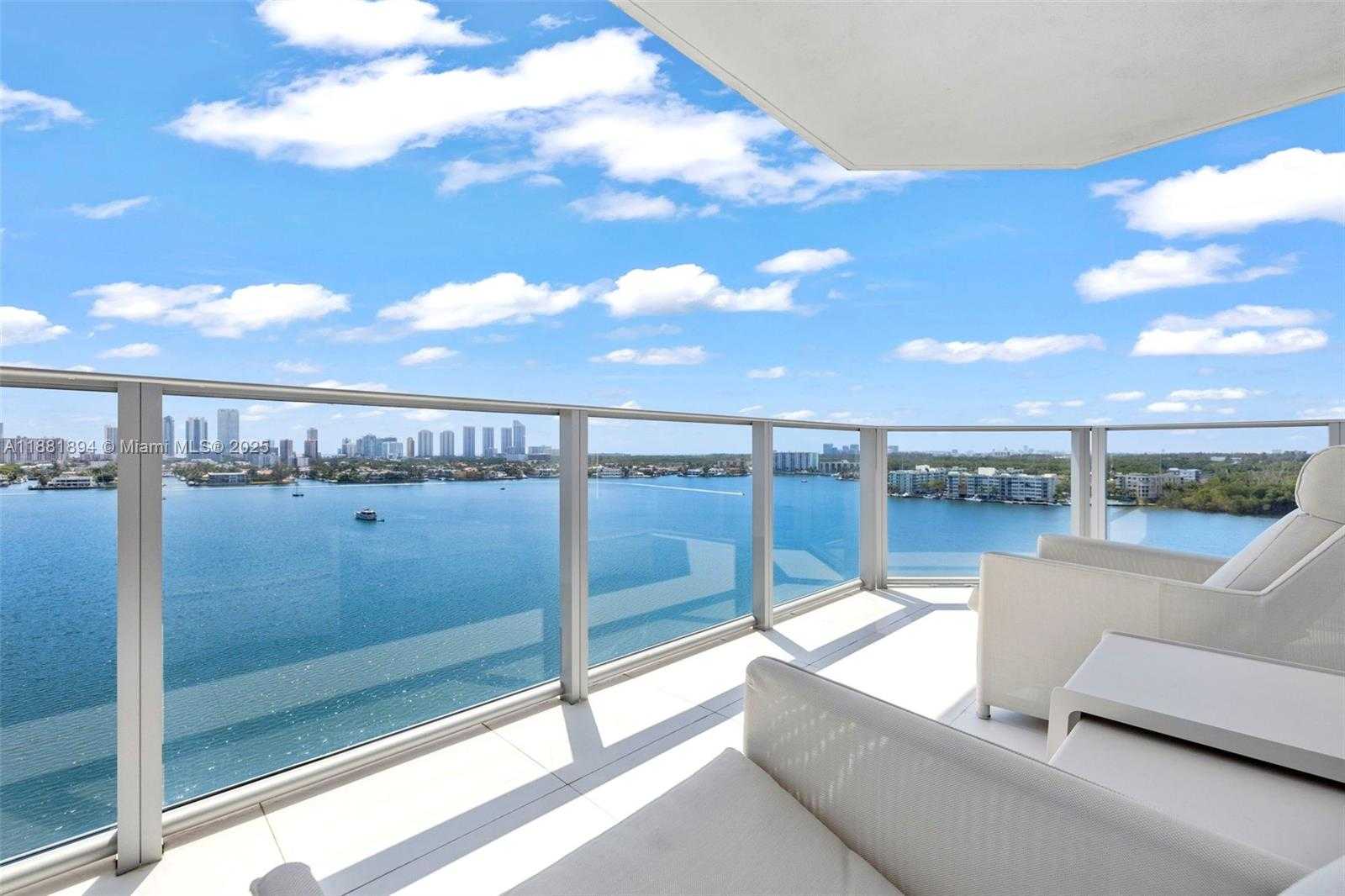 Small Image of 17111 BISCAYNE BLVD #1110, North Miami Beach Number 30