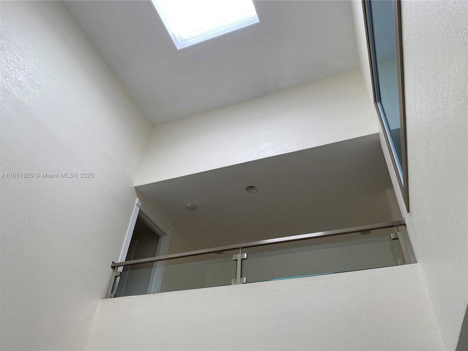 Small Image of 231 POINCIANA DR #401, Sunny Isles Beach Number 39