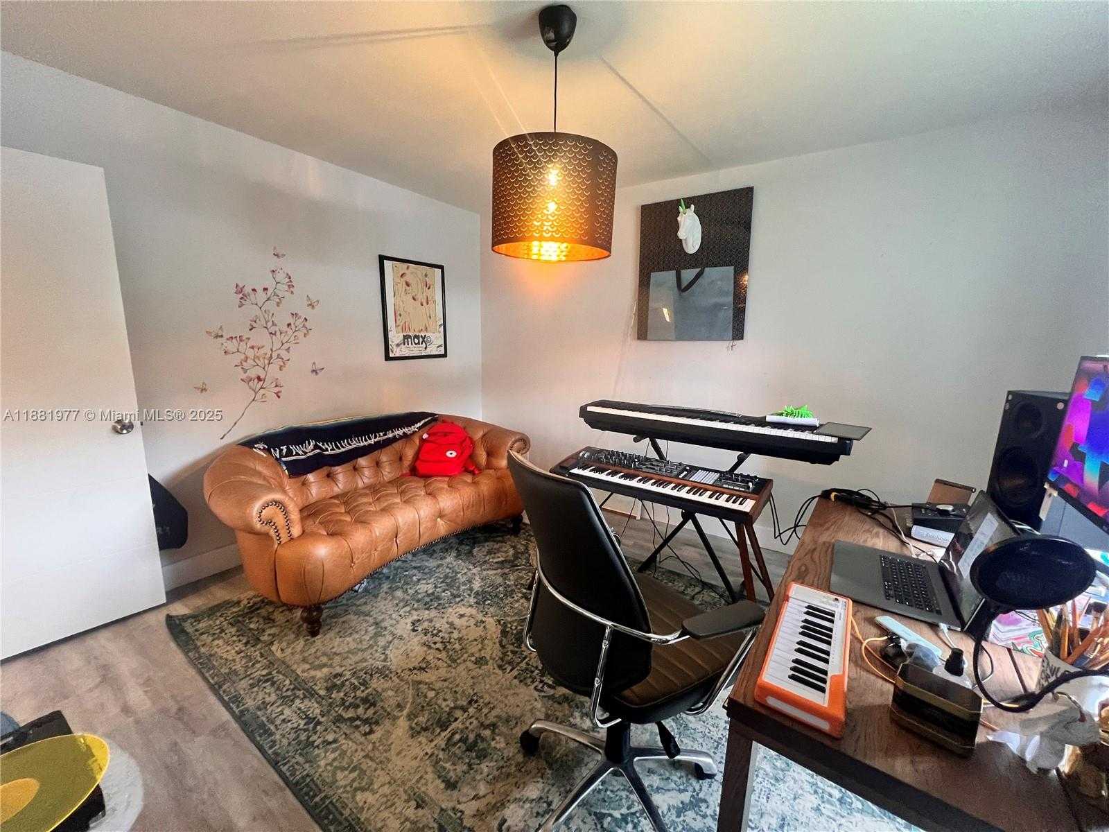 Small Image of 16531 BLATT BLVD #103, Weston Number 17