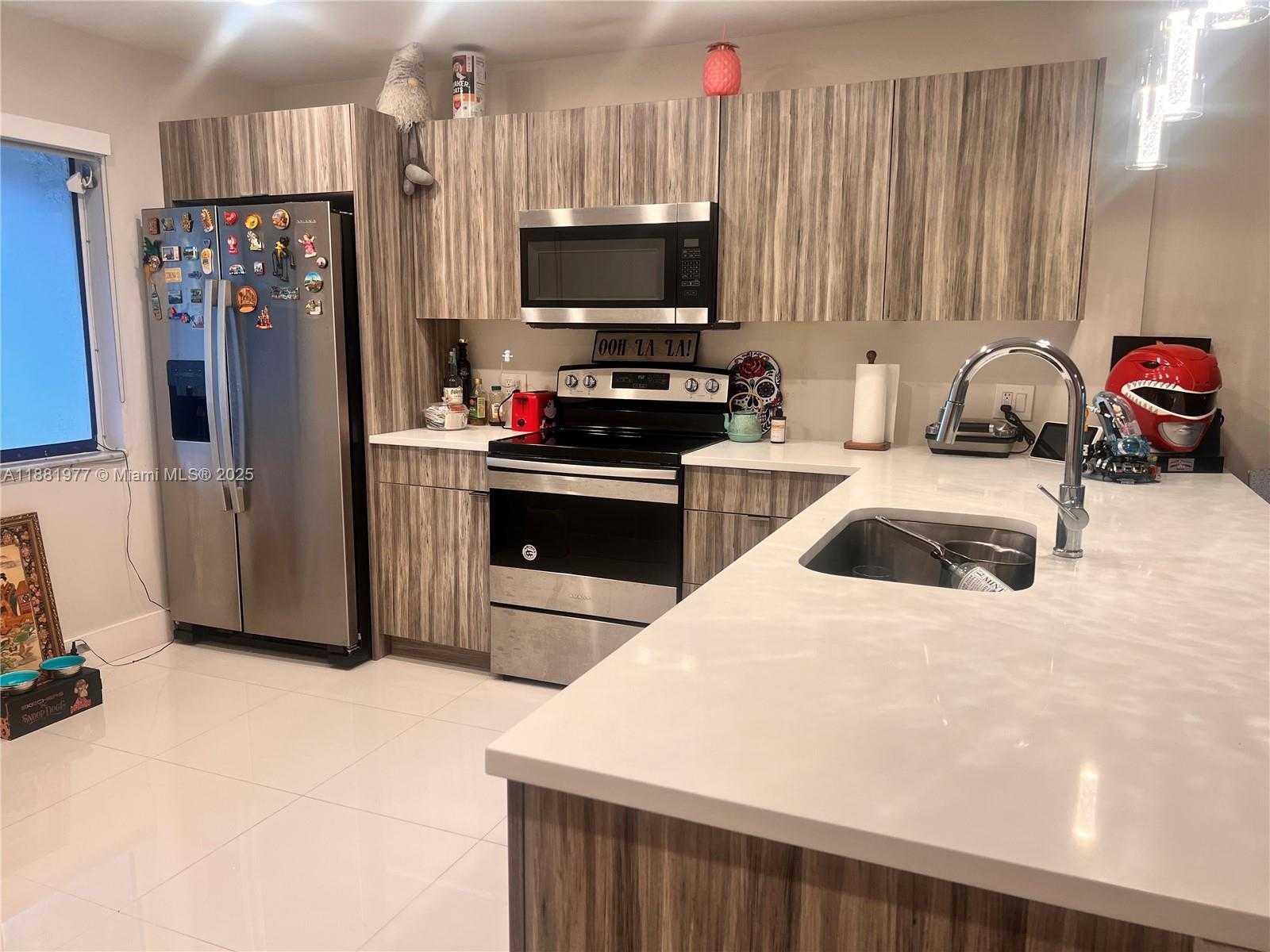 Small Image of 16531 BLATT BLVD #103, Weston Number 8