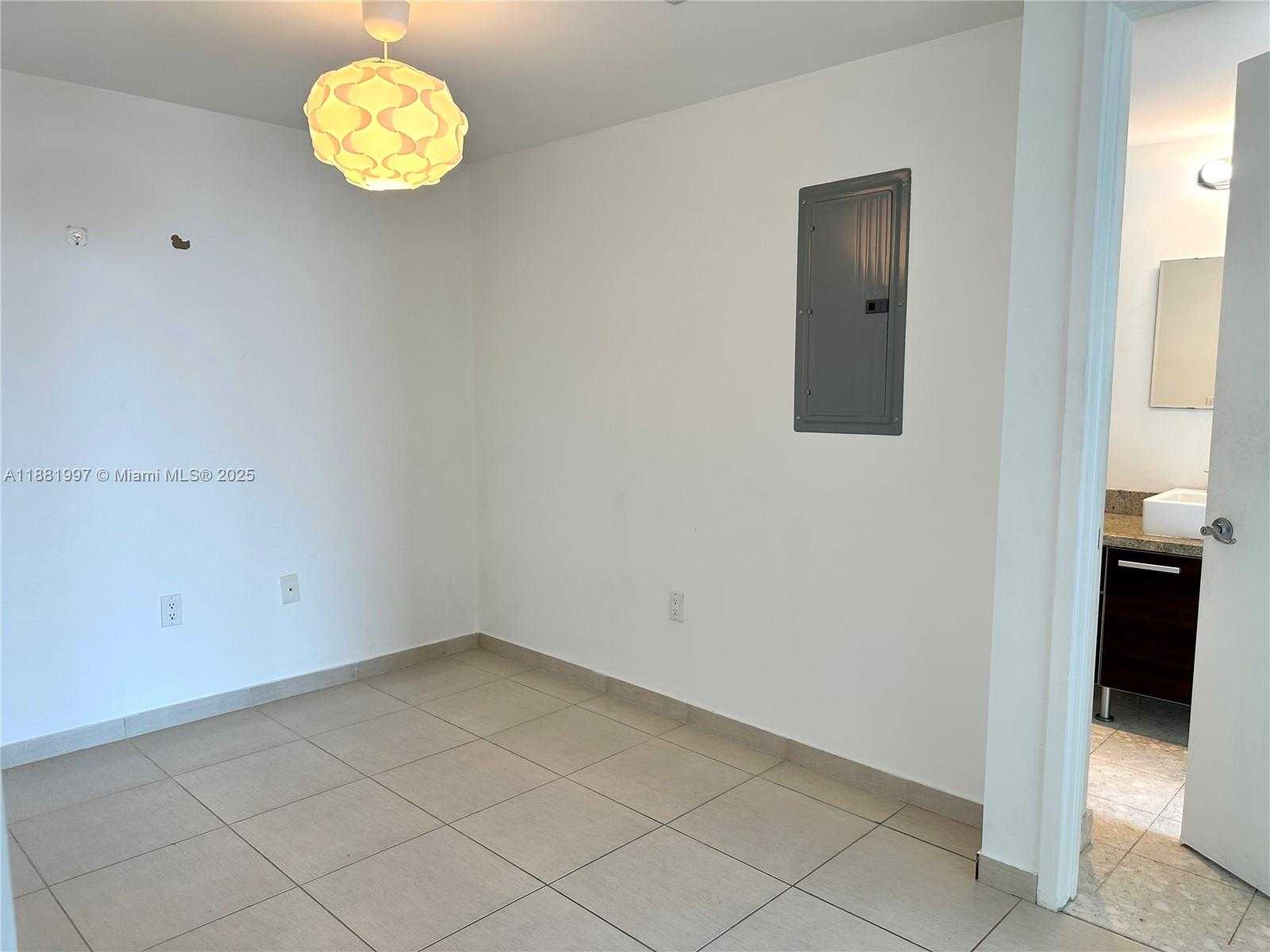 Small Image of 185 SOUTH WEST 7TH ST #3704, Miami Number 19