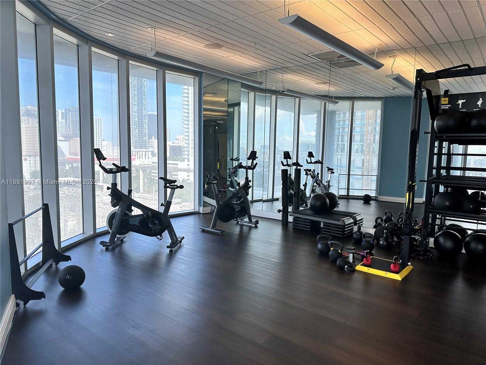 Small Image of 185 SOUTH WEST 7TH ST #3704, Miami Number 36