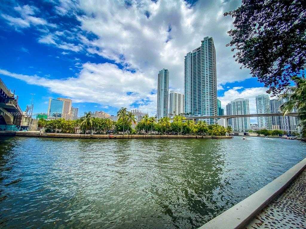 Small Image of 185 SOUTH WEST 7TH ST #3704, Miami Number 4