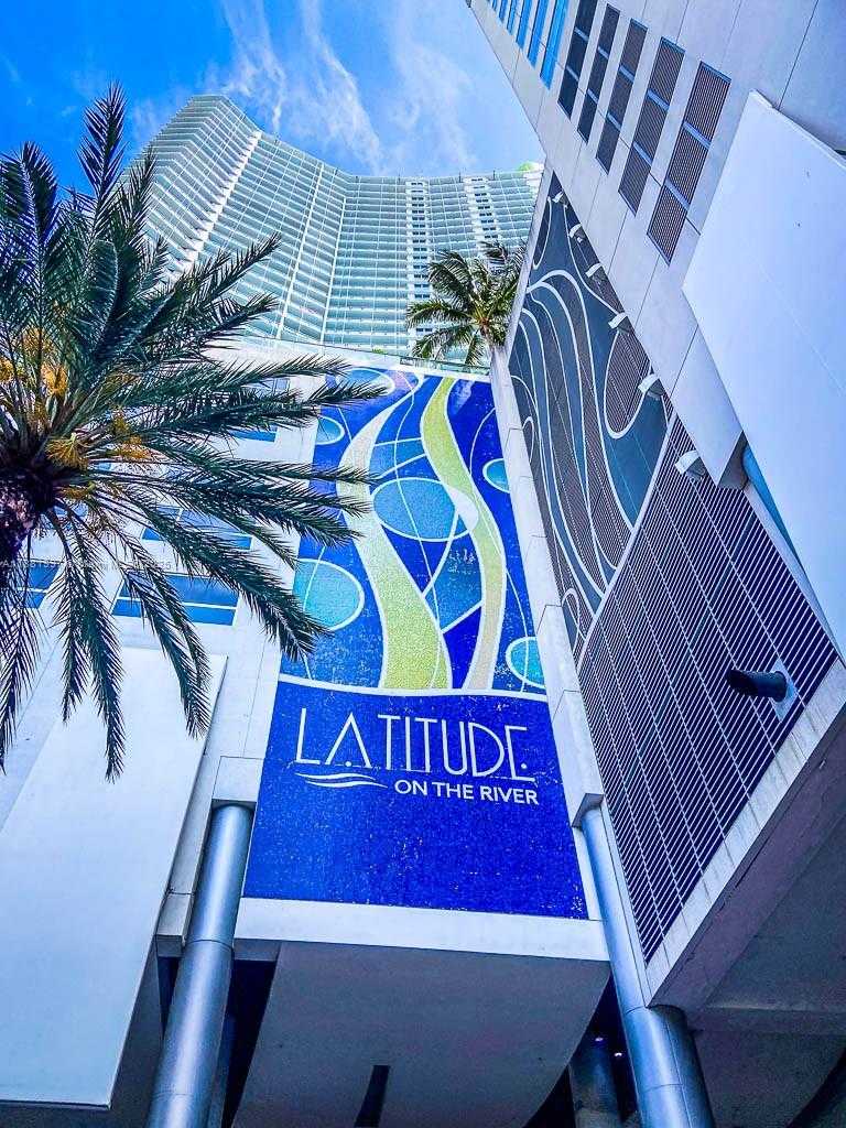 Small Image of 185 SOUTH WEST 7TH ST #3704, Miami Number 5