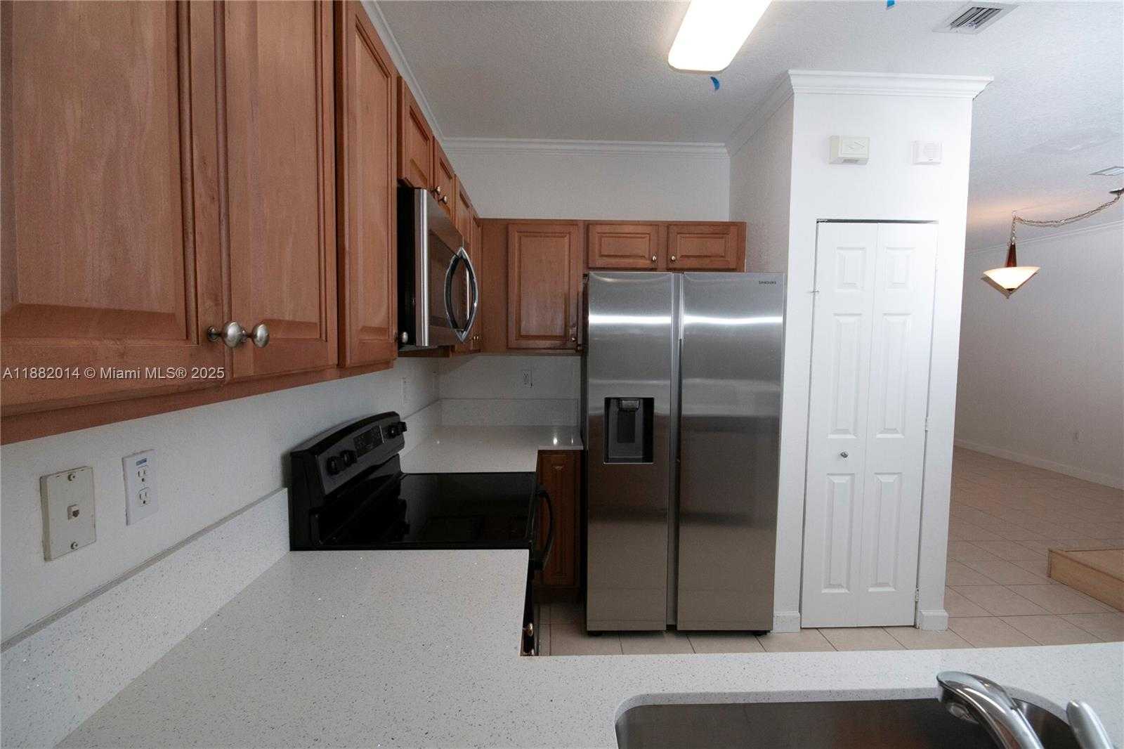 Small Image of 22072 SOUTH WEST 93RD PL, Cutler Bay Number 13