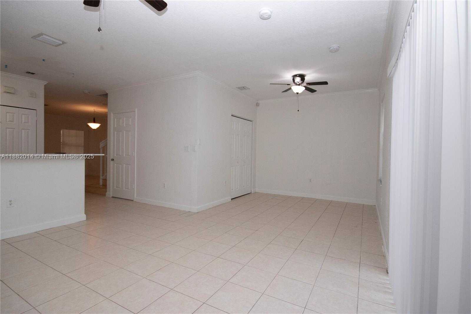 Small Image of 22072 SOUTH WEST 93RD PL, Cutler Bay Number 17