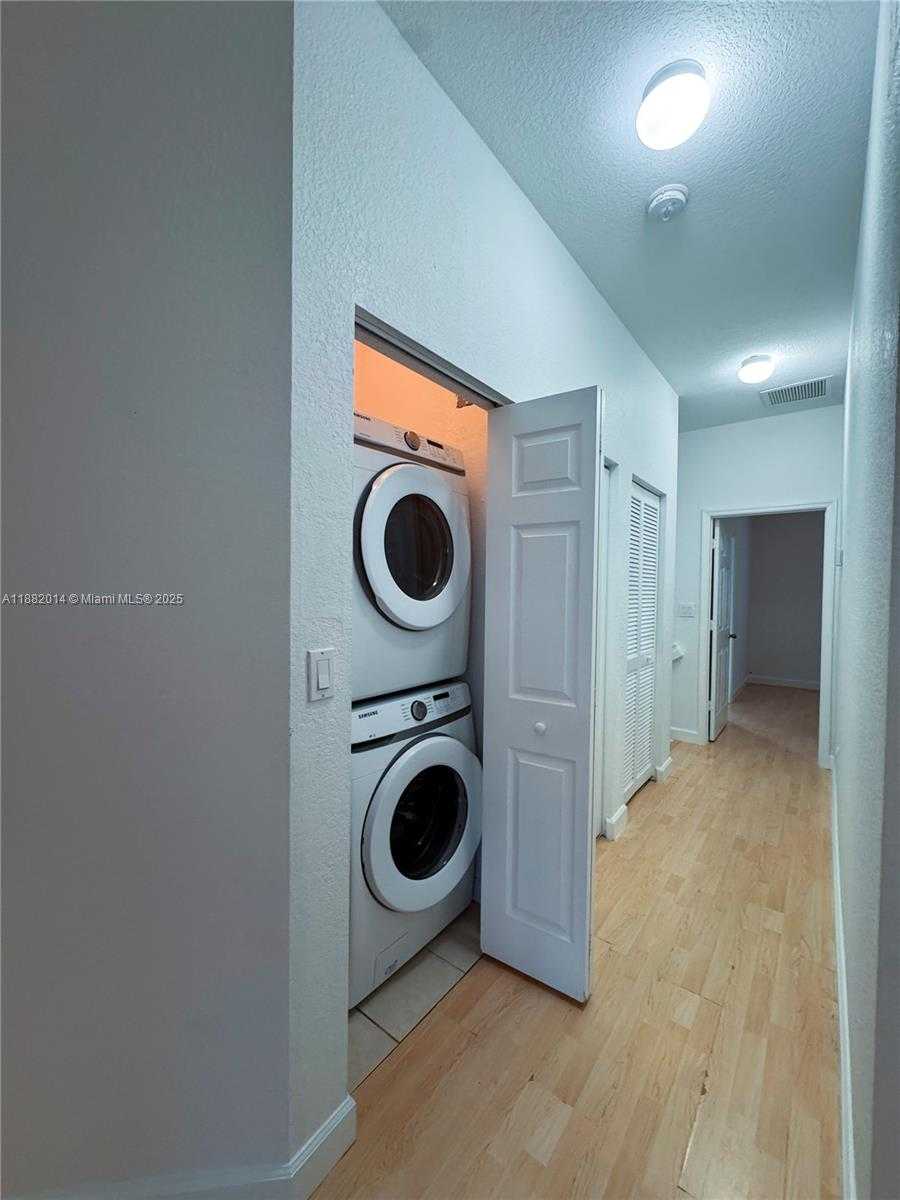 Small Image of 22072 SOUTH WEST 93RD PL, Cutler Bay Number 21