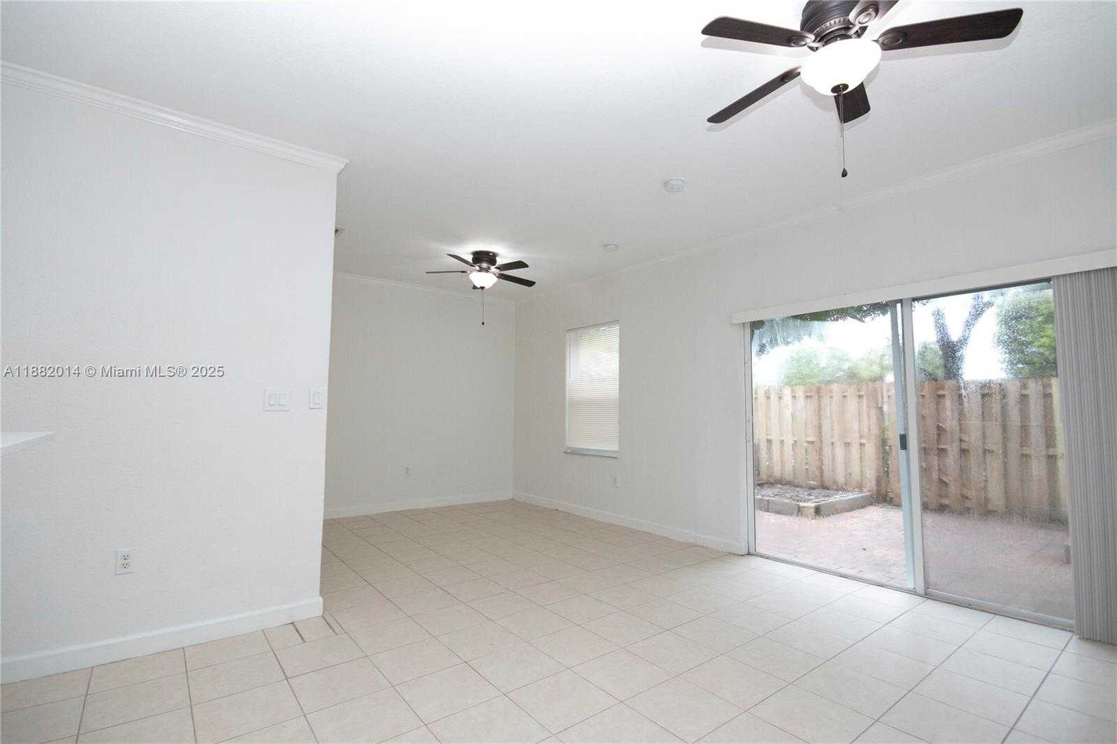 Small Image of 22072 SOUTH WEST 93RD PL, Cutler Bay Number 4
