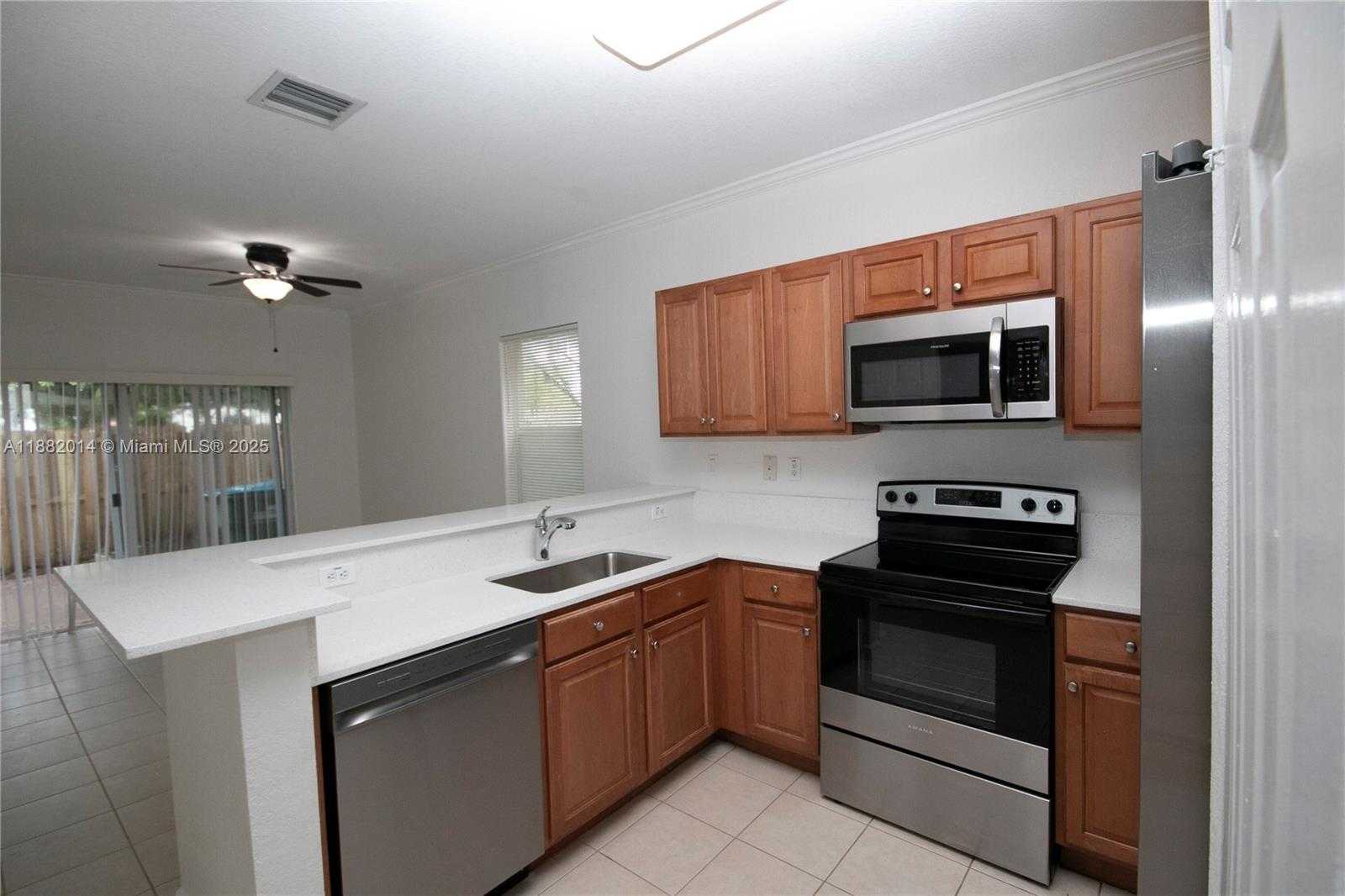 Small Image of 22072 SOUTH WEST 93RD PL, Cutler Bay Number 7
