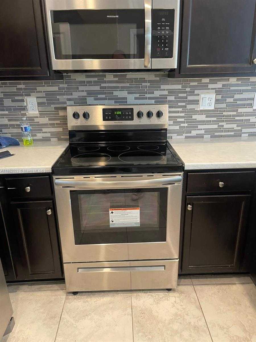 Small Image of 11374 SOUTH WEST 254TH TER, Homestead Number 12