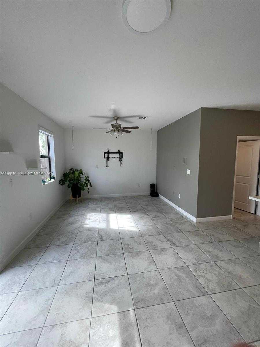 Small Image of 11374 SOUTH WEST 254TH TER, Homestead Number 16
