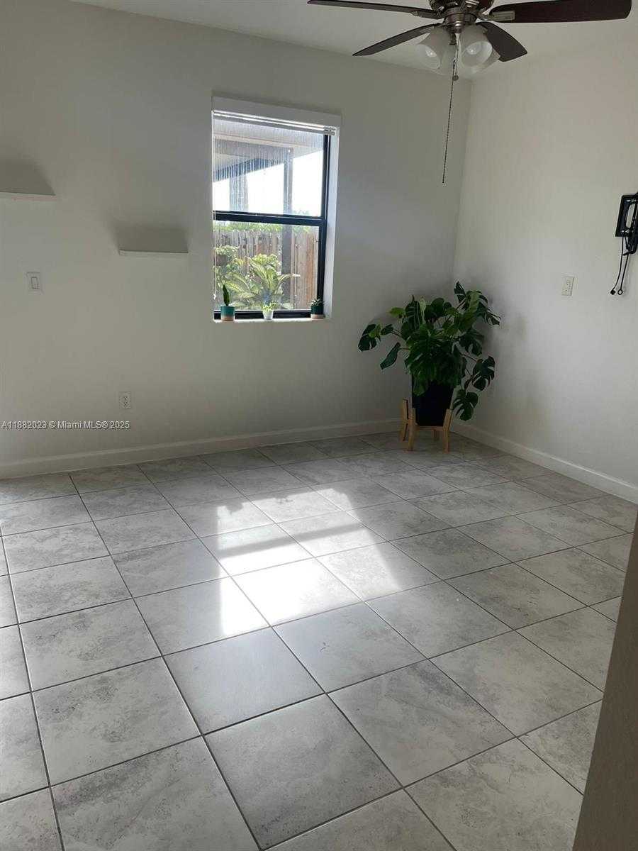 Small Image of 11374 SOUTH WEST 254TH TER, Homestead Number 18