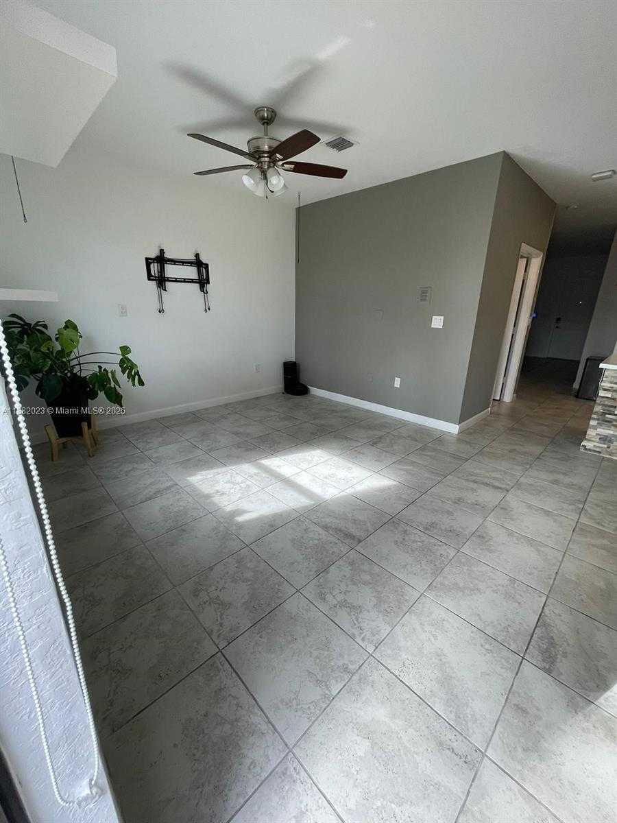 Small Image of 11374 SOUTH WEST 254TH TER, Homestead Number 19